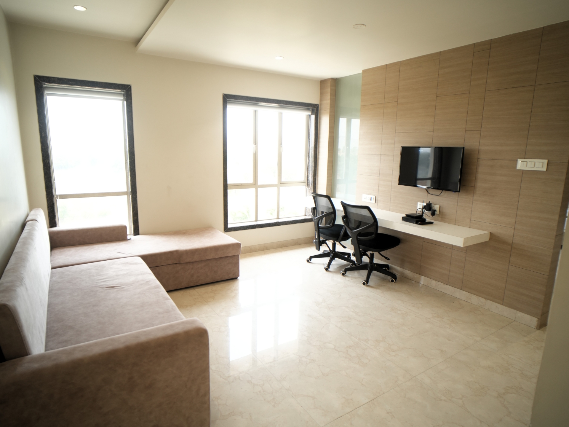 Suiteroom2