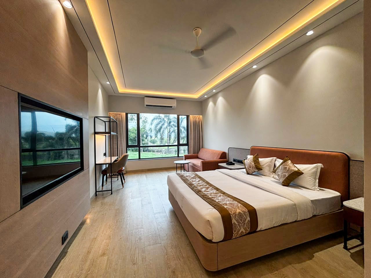 Premier Room